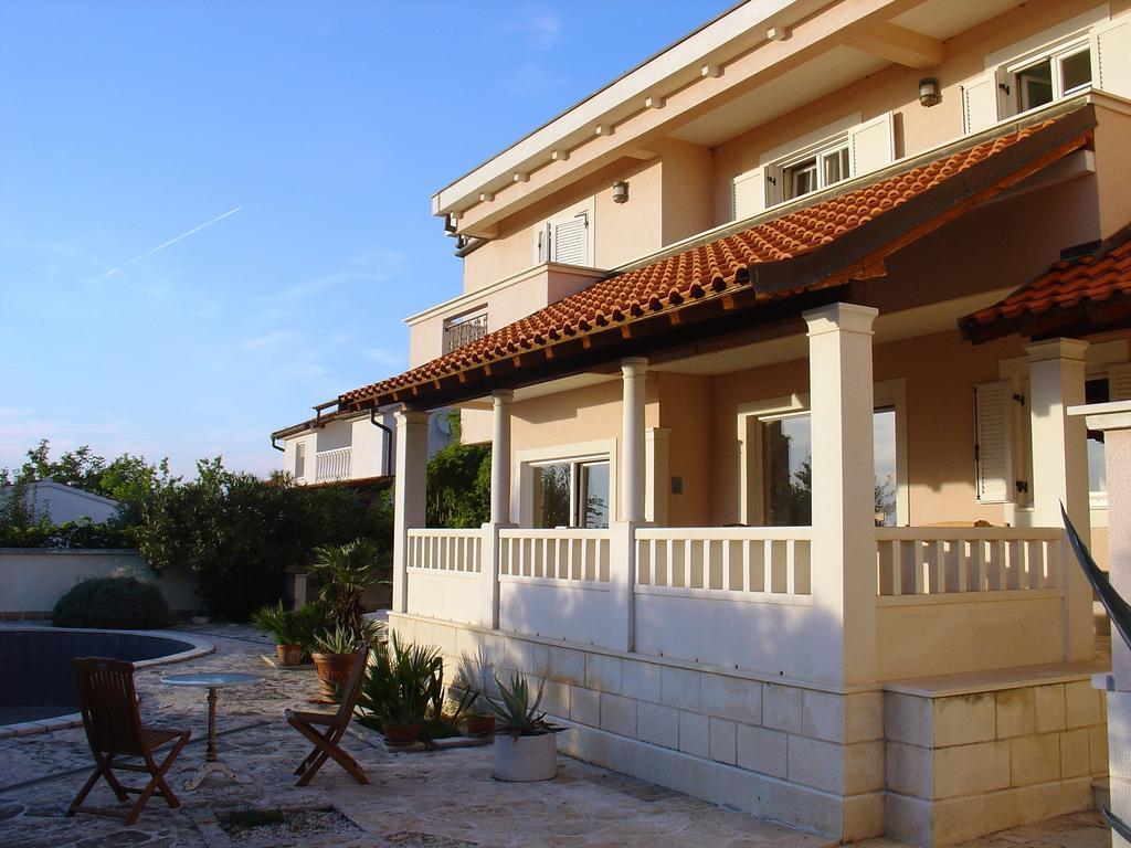 Apartments Villa Marnii Kožino Exterior foto